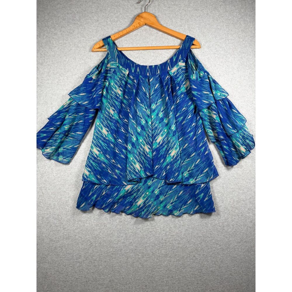 Hot in Hollywood Blue Teal Cold Shoulder Tiered Ruffle Blouse Size S NWT 3870